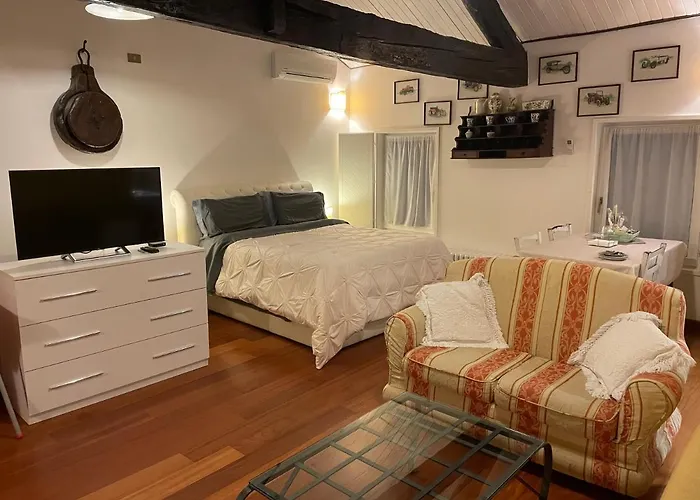 Antica Corte Di Charme Hotel 3*